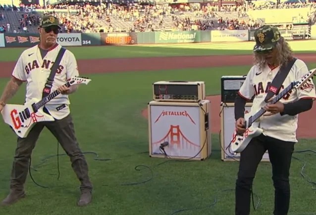 Video: METALLICA’s JAMES HETFIELD & KIRK HAMMETT Perform National Anthem At ‘Metallica Night’ At Oracle Park